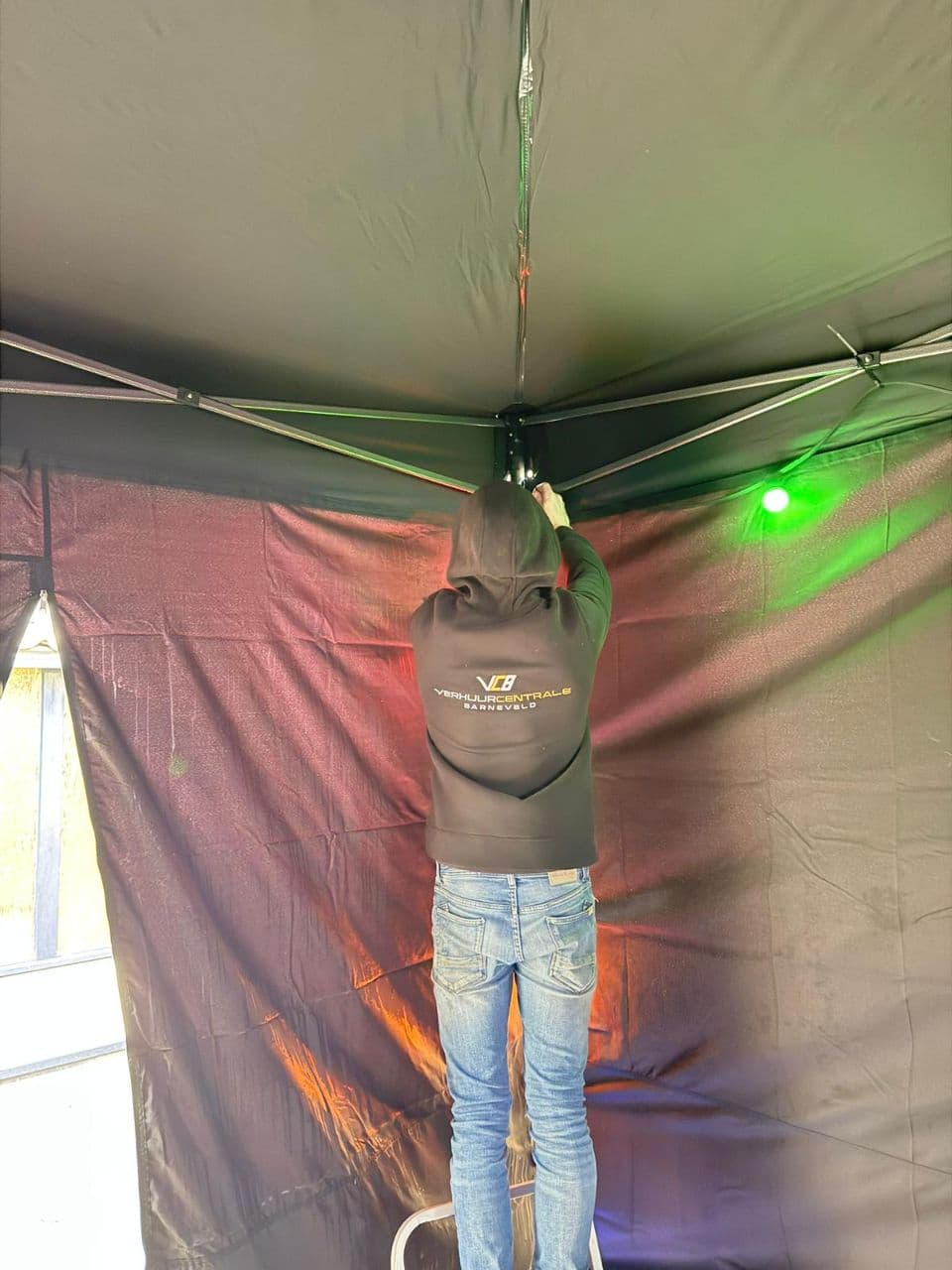 Opbouw van een easy up tent